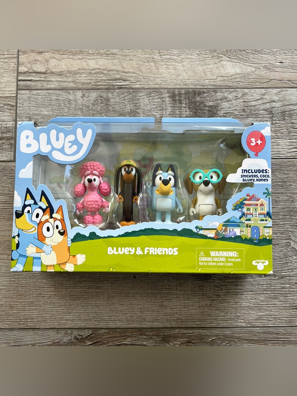 NIB Bluey & Friends Figurine Set